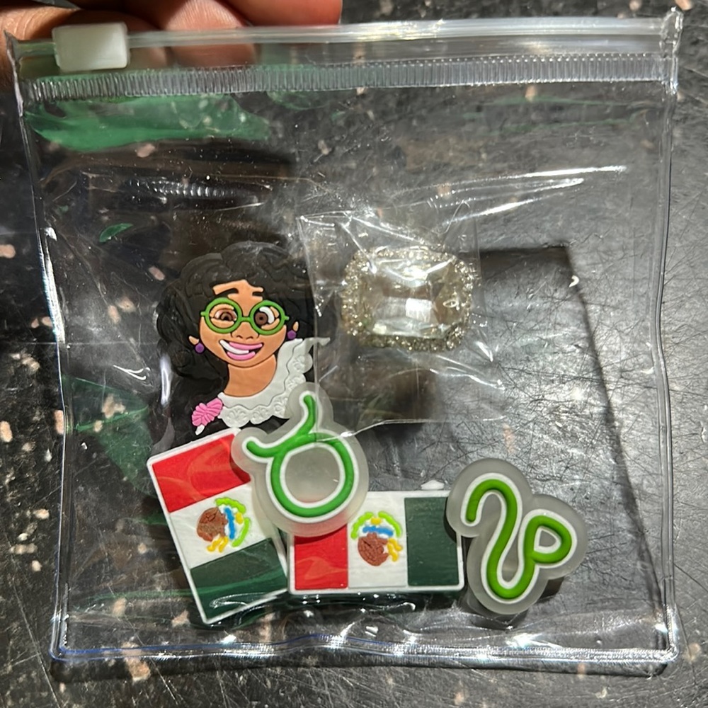 Croc charms